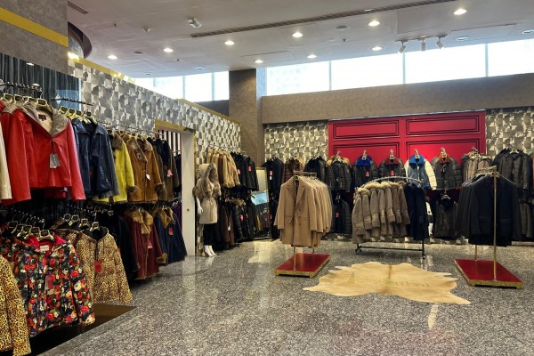 DUBAI STORE